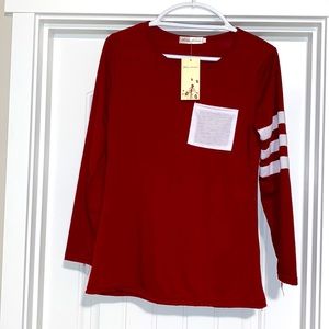 📣NWT♥️ Arden Furtado red long sleeved t shirt with functional pocket!